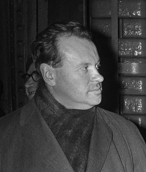 800px_Yevgeny_Svetlanov_1967.jpg